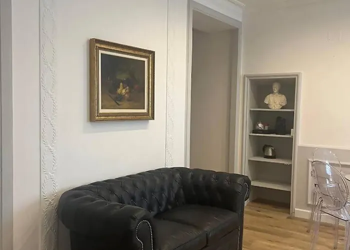 Crispi 30 Stylish Apartment